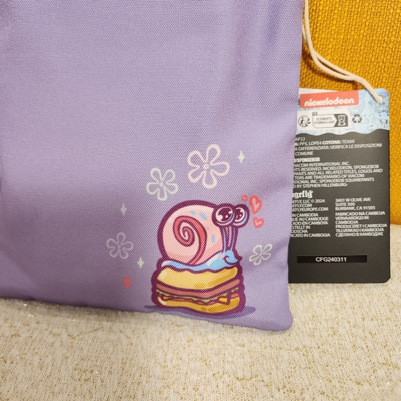 Loungefly Nickelodeon Spongebob  Square Pants Patrick Purple Passport Bag NEW - Picture 6 of 10